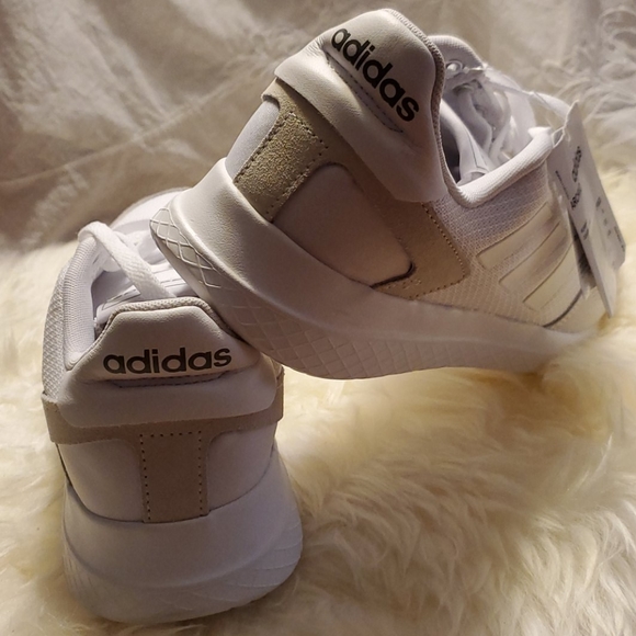 NWT Men's Adidas ARCHIVO - White in Size 9 1/2 - Picture 5 of 7